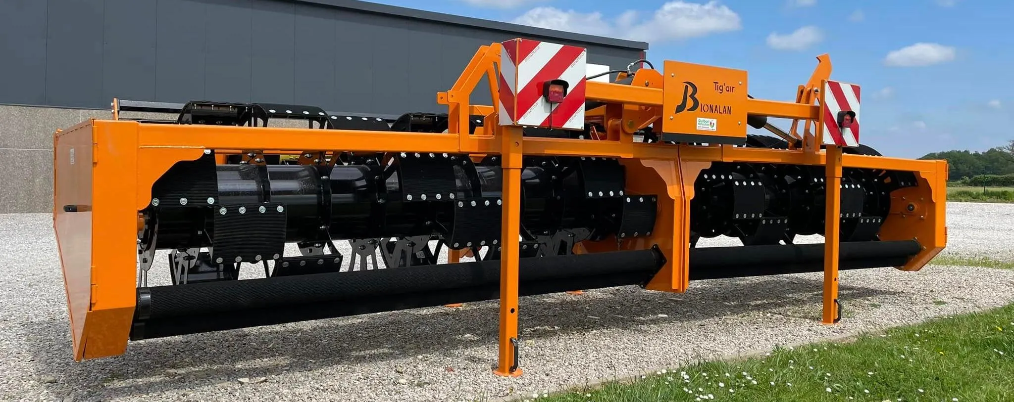 Système d'arrachage des adventices du Tig'air Bionalan